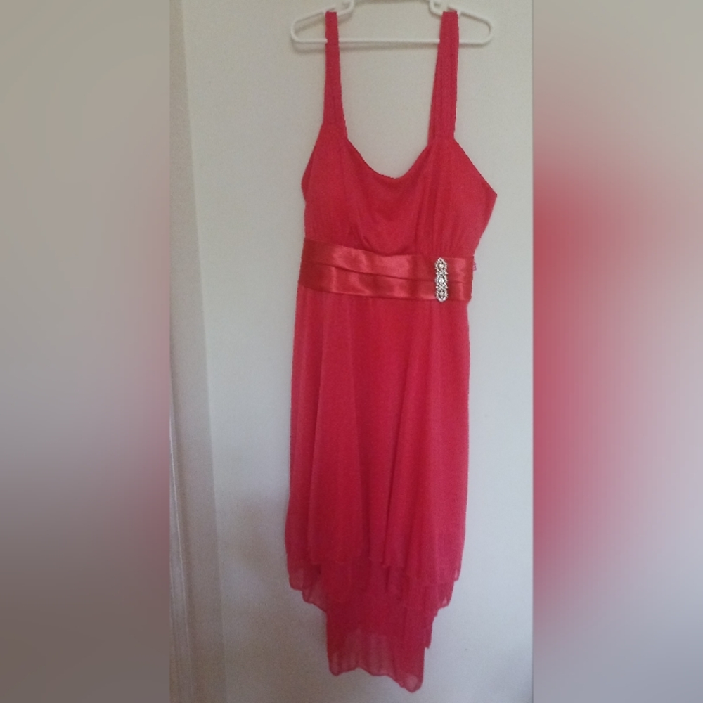 Girl's Dress Size XL New With Tag Designed by Hot From Hollywood